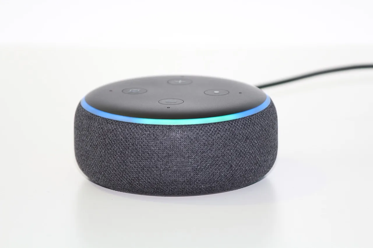 Amazon sacrifica privacidade em prol do novo Alexa+